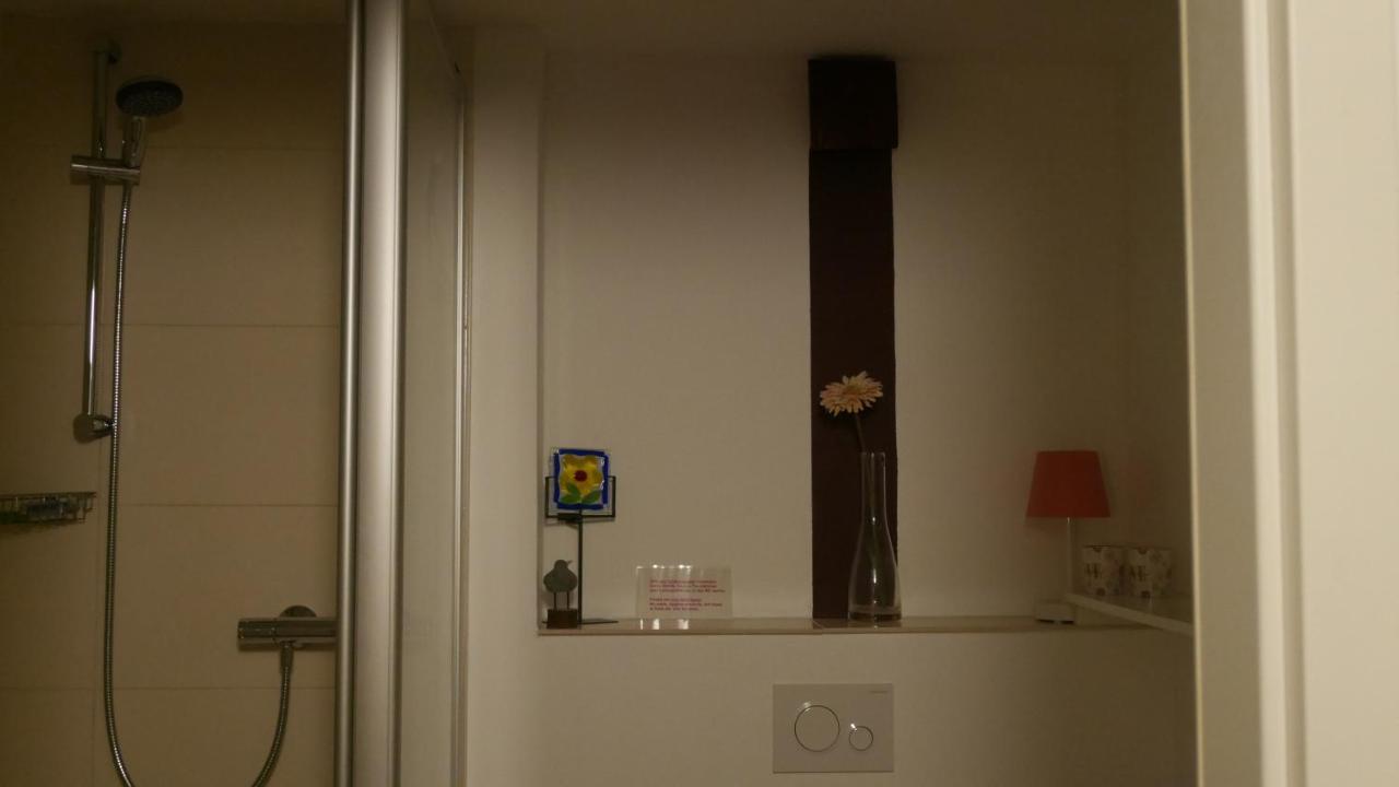 Ruhiges Apartment Nuernberg Sued Ost - Naehe Messe - Mit Wallbox Dış mekan fotoğraf